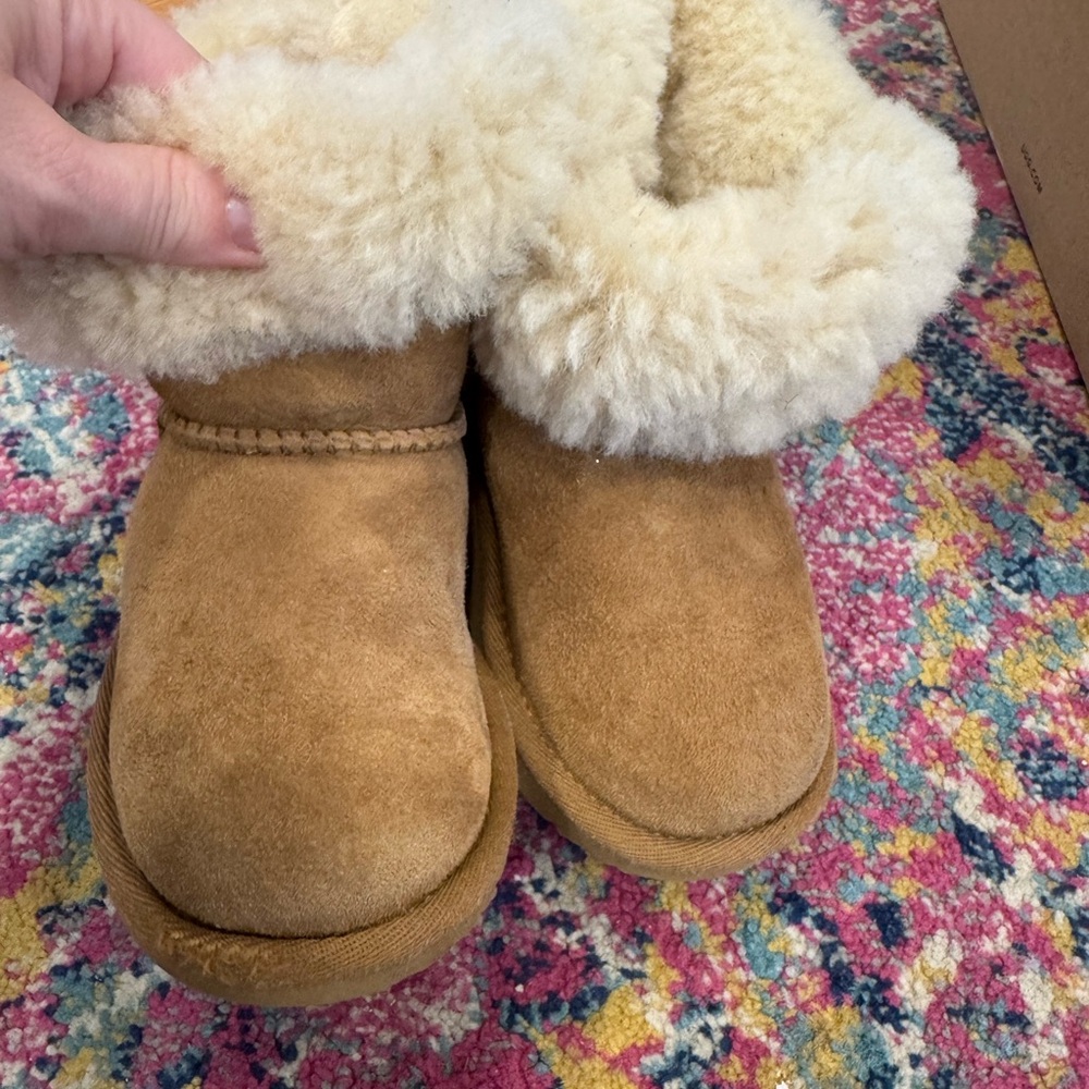 Cozy Tan Ugg Kids Boots